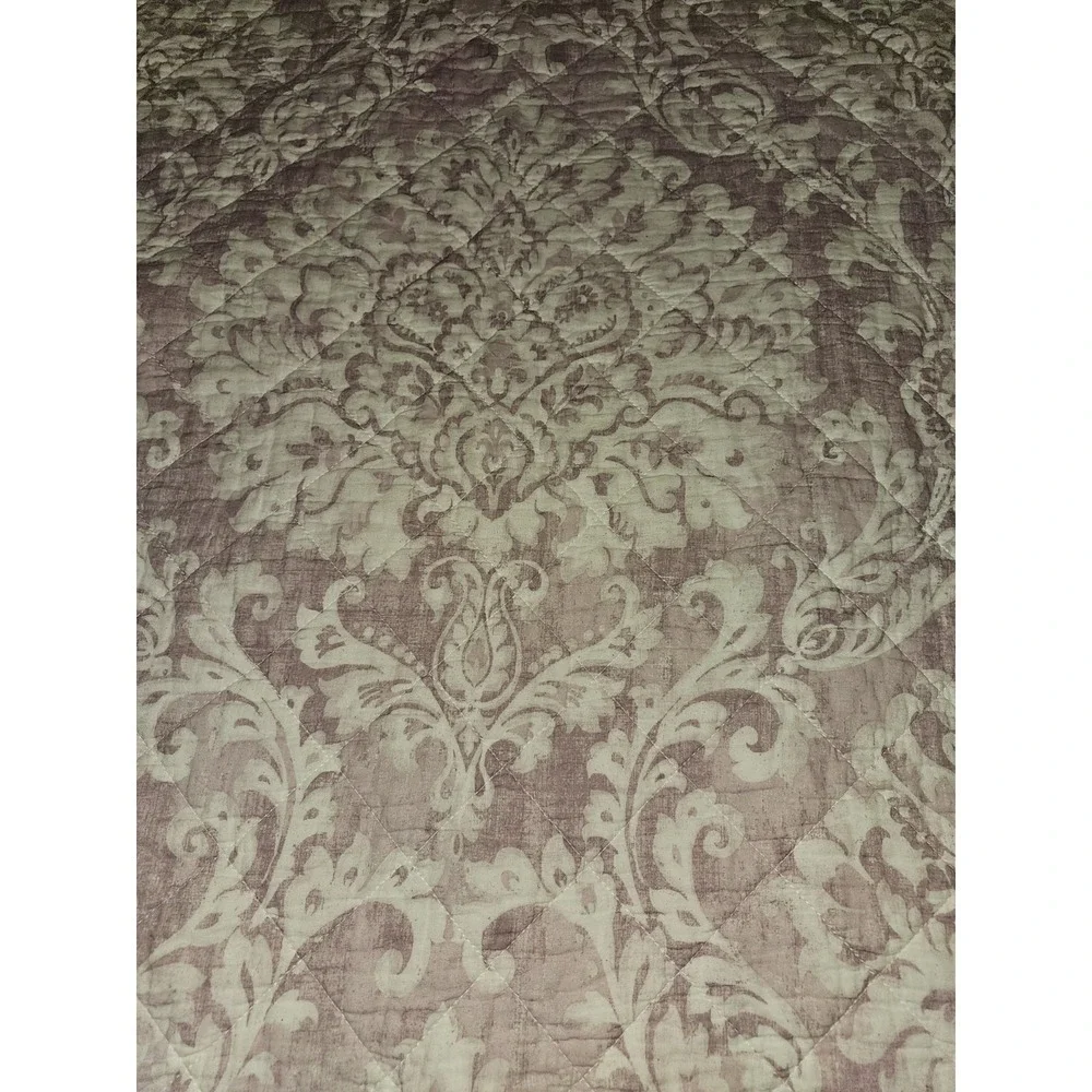 Nicole Miller Artelier lavender And White Size  Double/ Small Queen Quilt 92x86